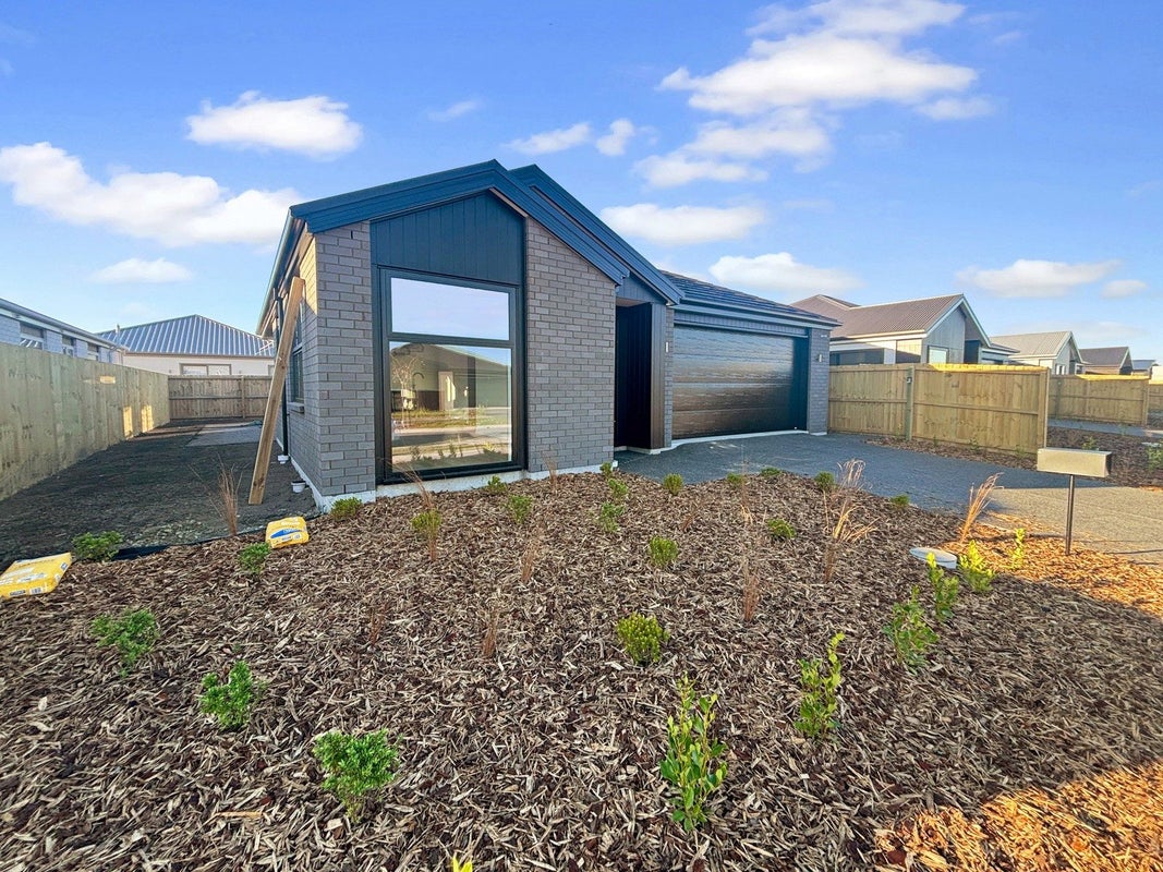 20 Rita Angus Road, Belfast, Christchurch - Carousel 13