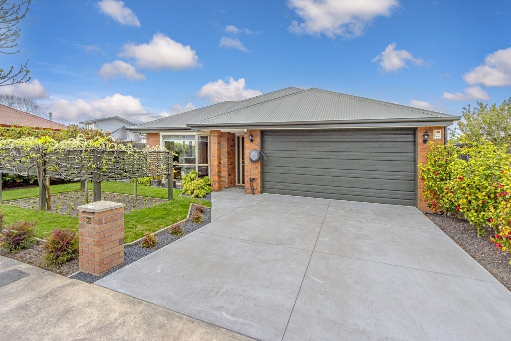 22 Richard Seddon Drive, Northwood, Christchurch - Carousel 1