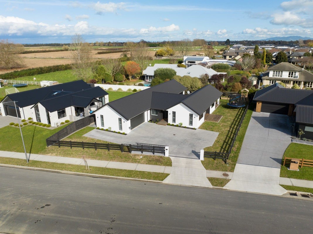 31 Kaimai Drive, Matamata, Matamata - Carousel 21