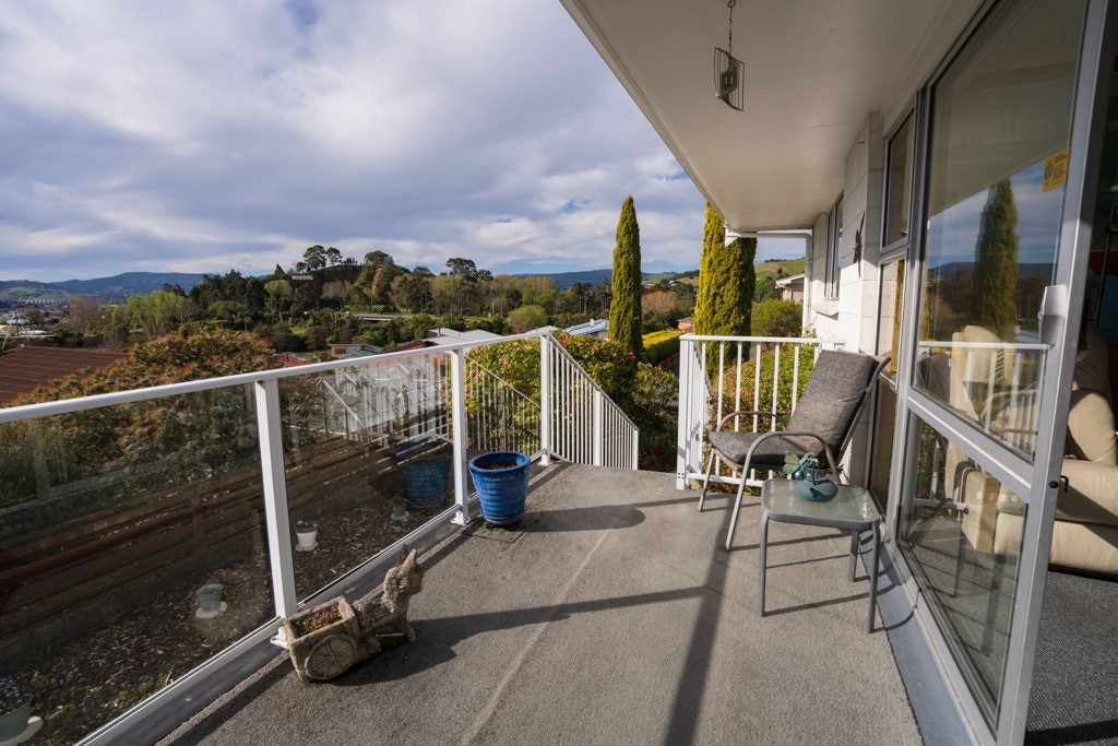 11 Gebbie Street, Kinmont Park, Mosgiel - Carousel 2