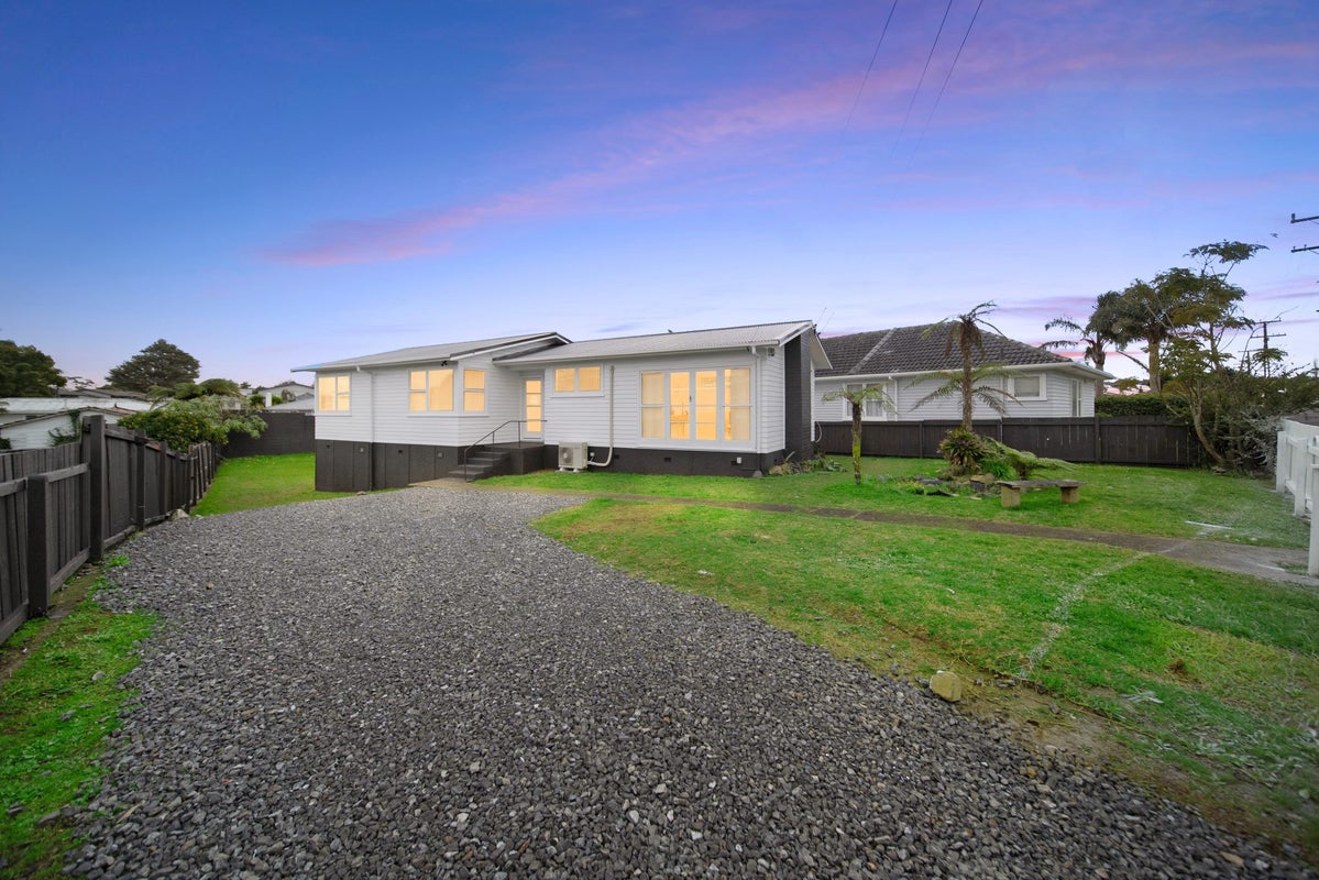 29 Sterling Avenue, Manurewa East, Auckland - Carousel 2