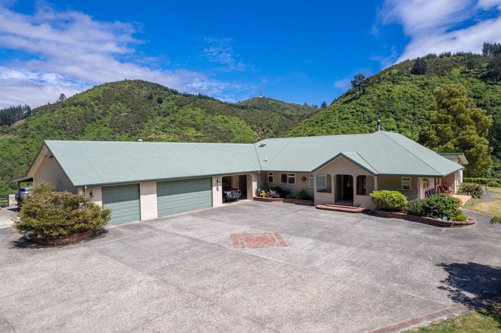 393 Brook Street, The Brook, Nelson - Carousel 2