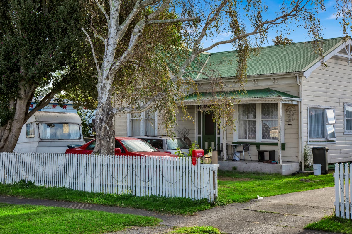 22 Fitzroy Street, Normanby, Hawera - Carousel 1