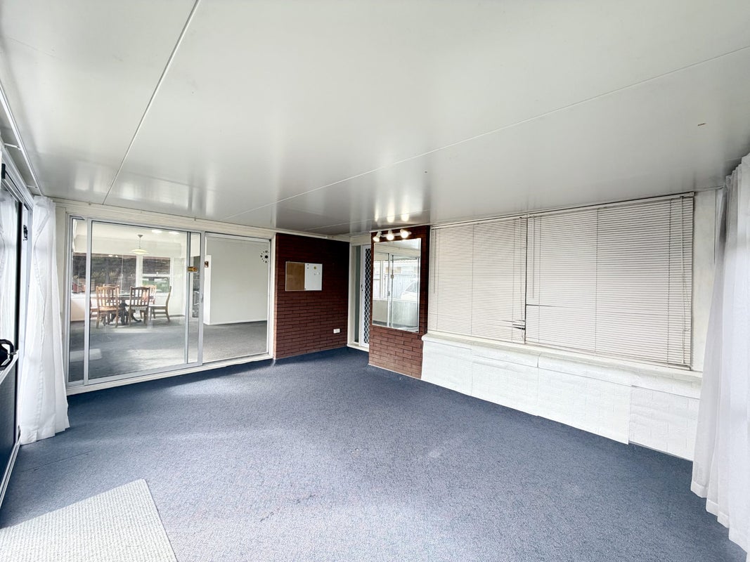 30 Meadway, Sunnyhills, Auckland - Carousel 2
