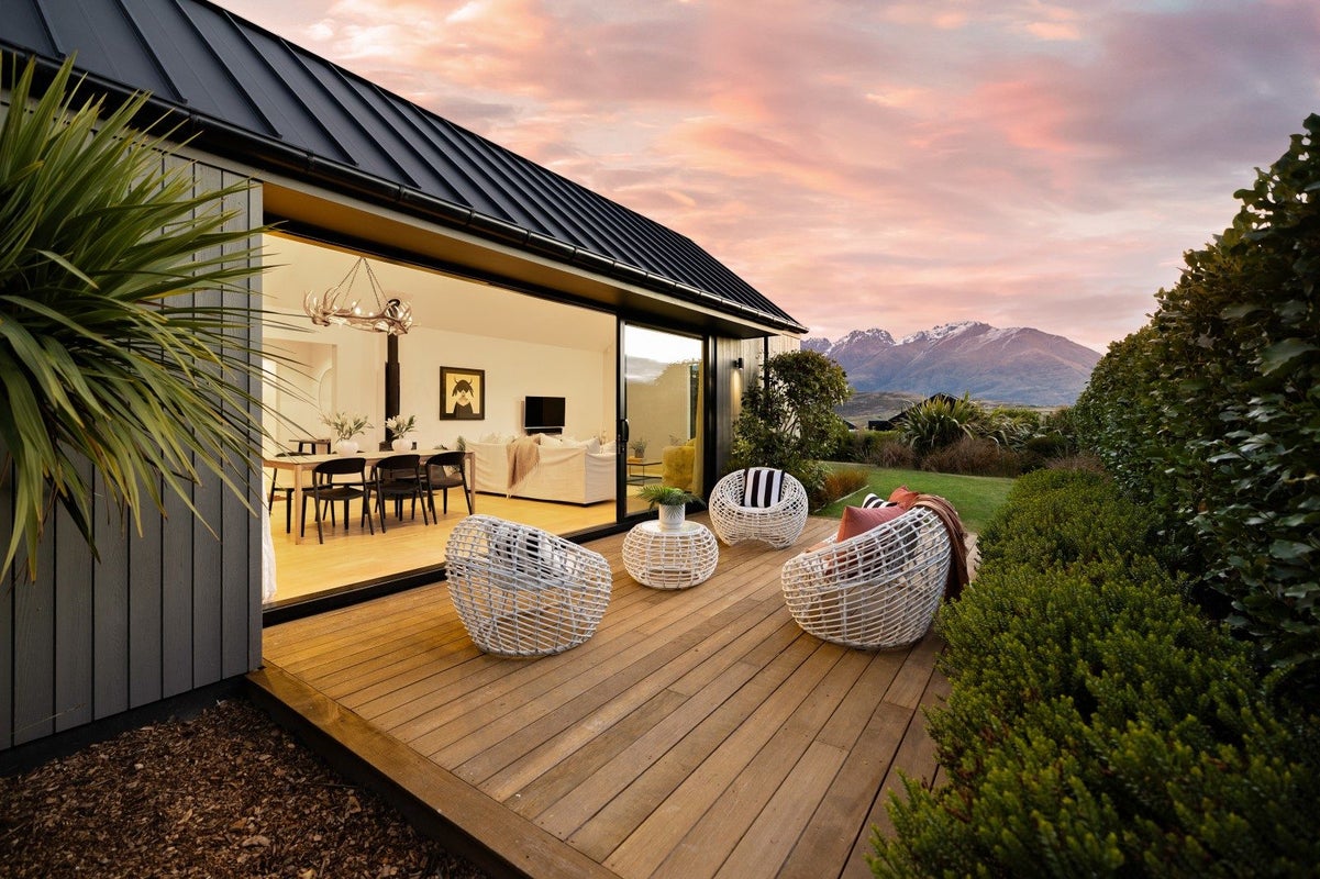 1 Wanderer Lane, Jacks Point, Queenstown - Carousel 2