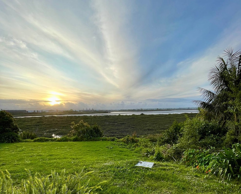 42 Saxon Street, Waterview, Auckland - Carousel 1