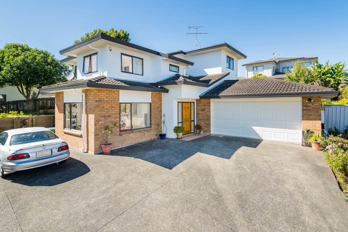 23 Crimson Park, Oteha, Auckland - Carousel 1