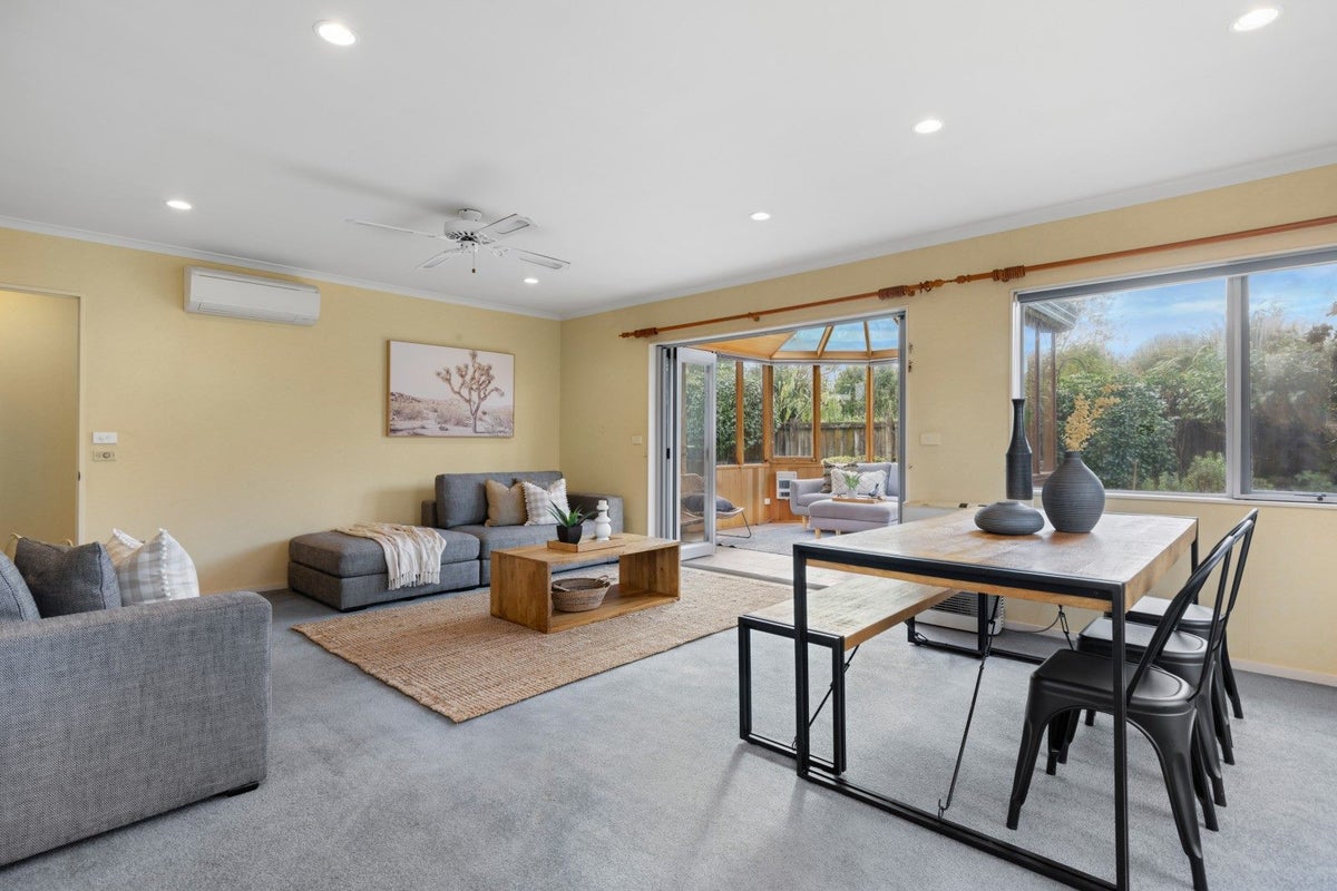 32 Ruby Court, Chartwell, Hamilton - Carousel 2
