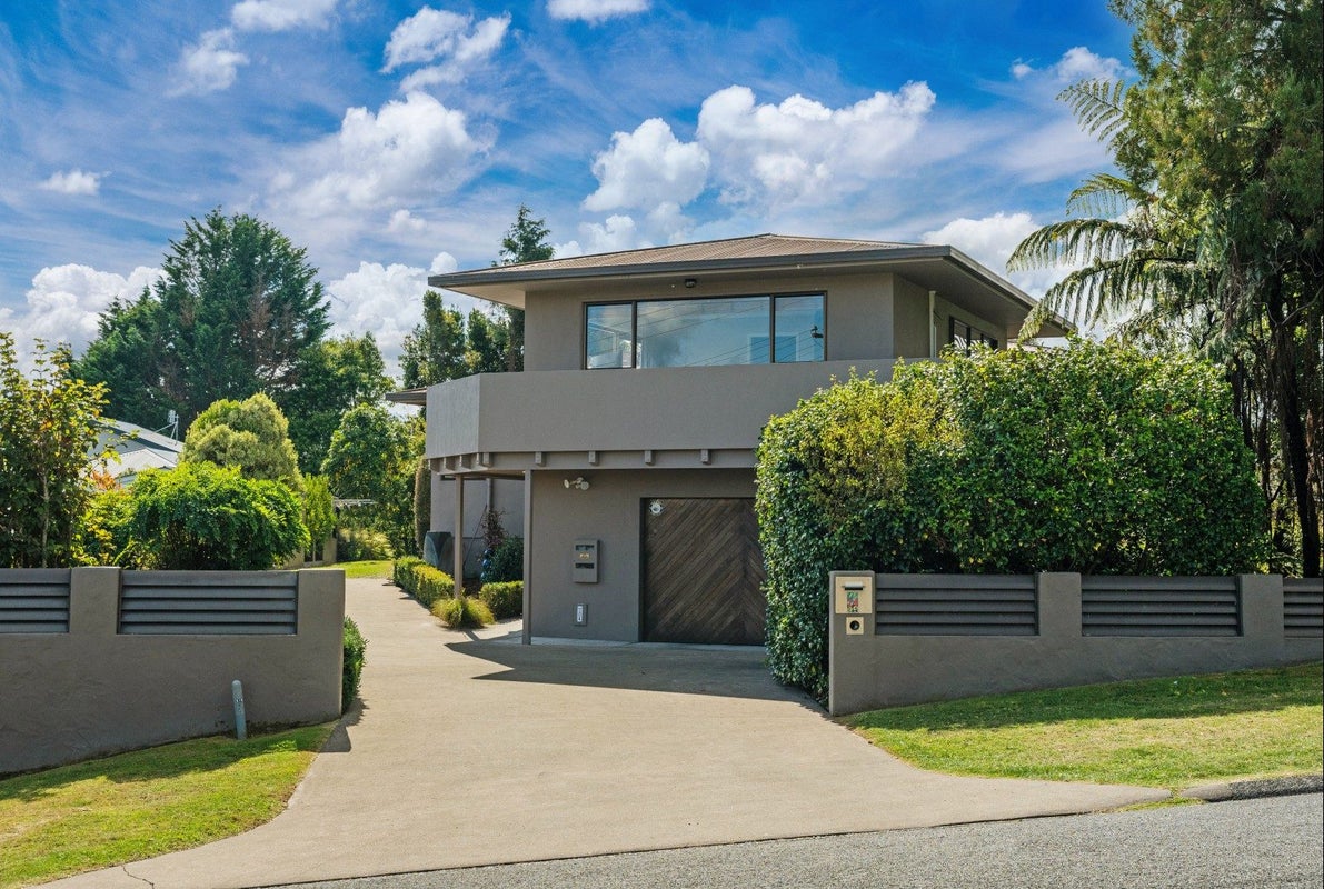 24 Korimako Road, Waipahihi, Taupo - Carousel 2