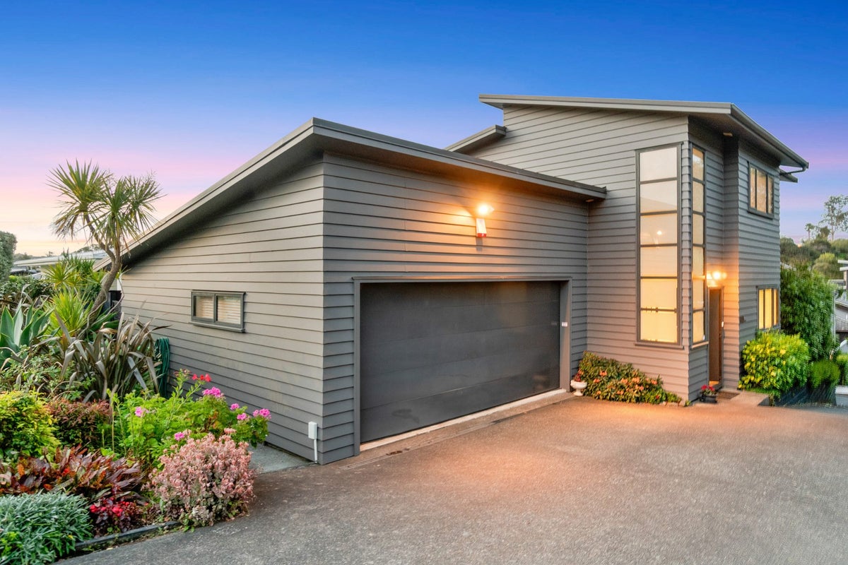138 Gowing Drive, Meadowbank, Auckland - Carousel 1
