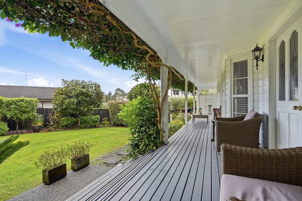 199 Chelsea View Drive, Chatswood, North Shore City, Auckland - Carousel 2