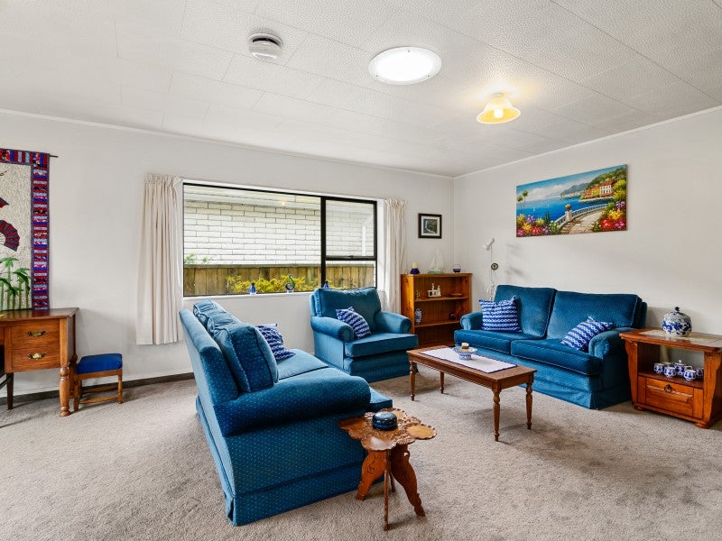 1/50 James Street, Glenholme, Rotorua - Carousel 1