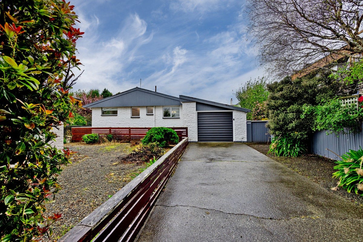 2/12 Catherine Street, Windsor, Invercargill - Carousel 2