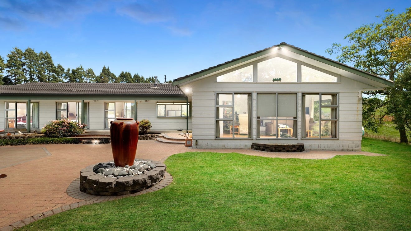 267 Beaver Road, Pokeno - Carousel 1