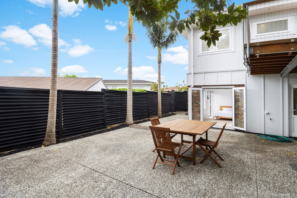 56 Thatcher Street, Mission Bay, Auckland - Carousel 25