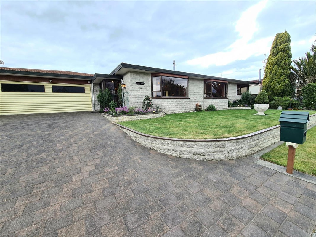 100 Freyberg Avenue, Tamatea, Napier - Carousel 1