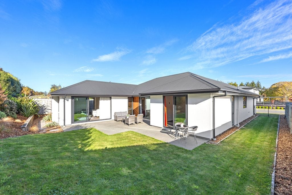 12 Haughey Drive, Mairehau, Christchurch - Carousel 1