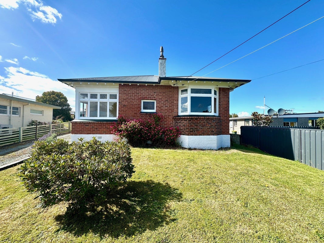 201 Clyde Street, Balclutha, Balclutha - Carousel 2
