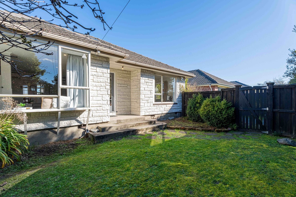 151 Langdons Road, Northcote, Christchurch - Carousel 1