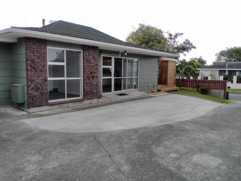9B Moyne Avenue, Milson, Palmerston North - Carousel 2