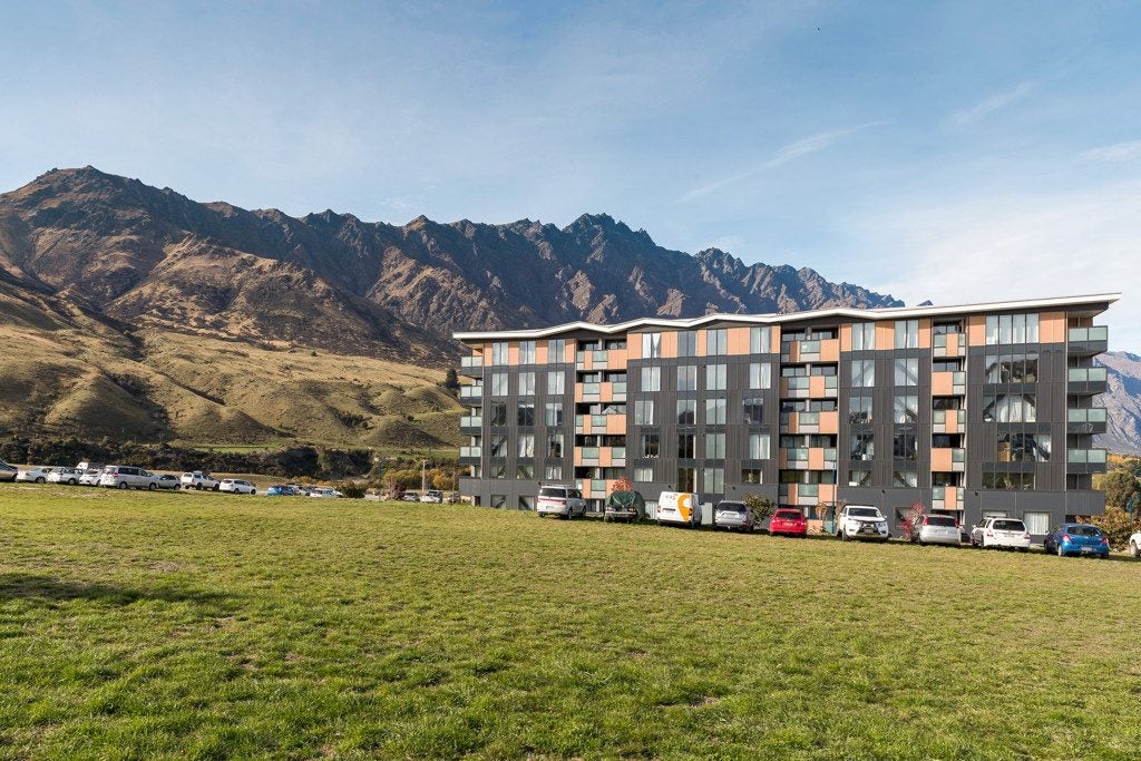 504/16 Mountain Ash Drive, Frankton, Queenstown - Carousel 1