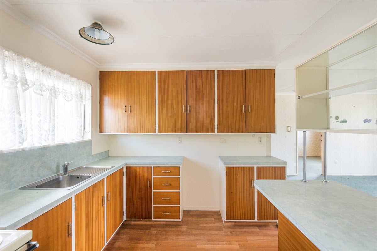 4/118 Botanical Road, Takaro, Palmerston North - Carousel 2