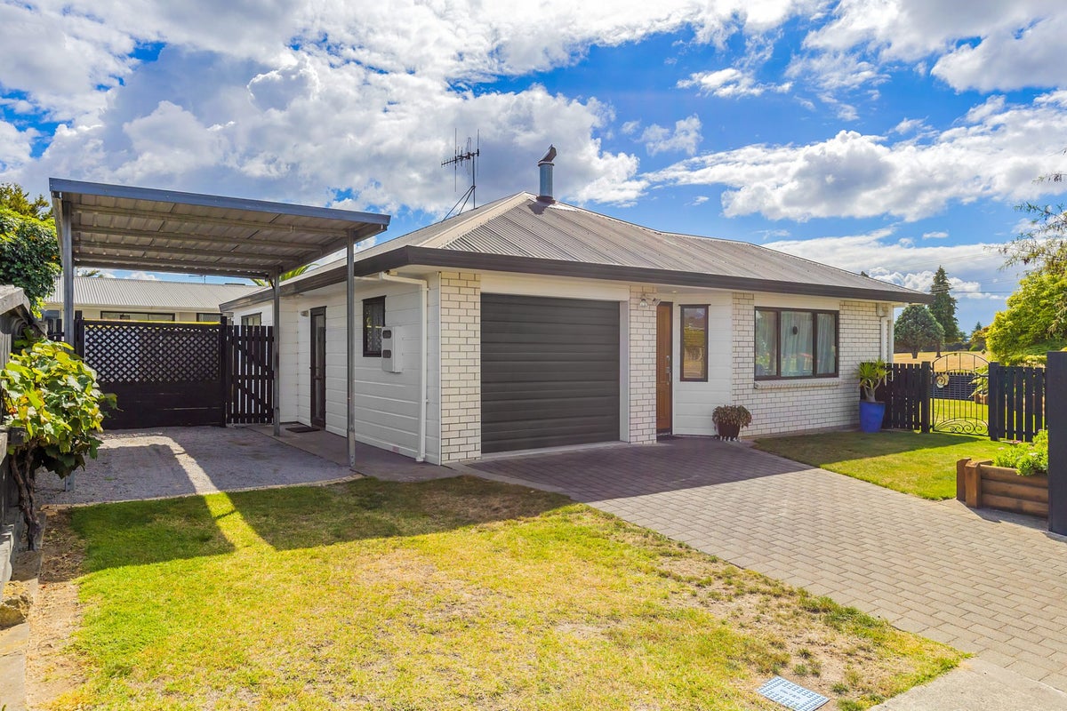 1 Hatton Street, Tauhara, Taupo - Carousel 2