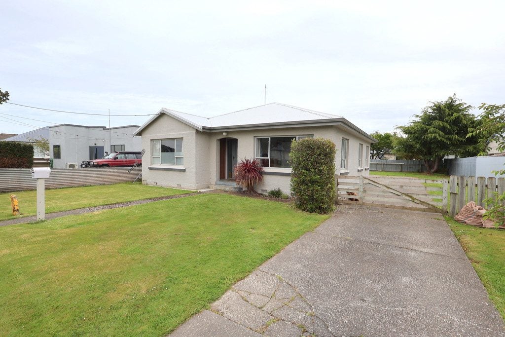 46 Harvey Street, Grasmere, Invercargill - Carousel 1