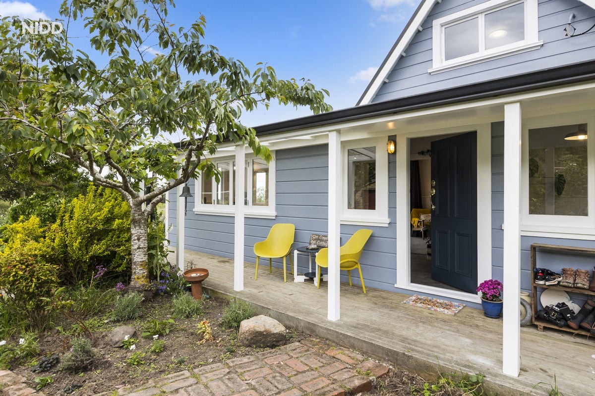 9 Palmer Street, Warrington, Dunedin, Otago - Carousel 2