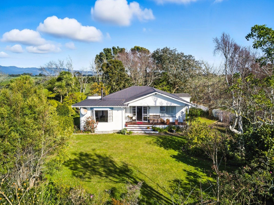 208 Kukutauaki Road, Koputaroa, Levin - Carousel 1