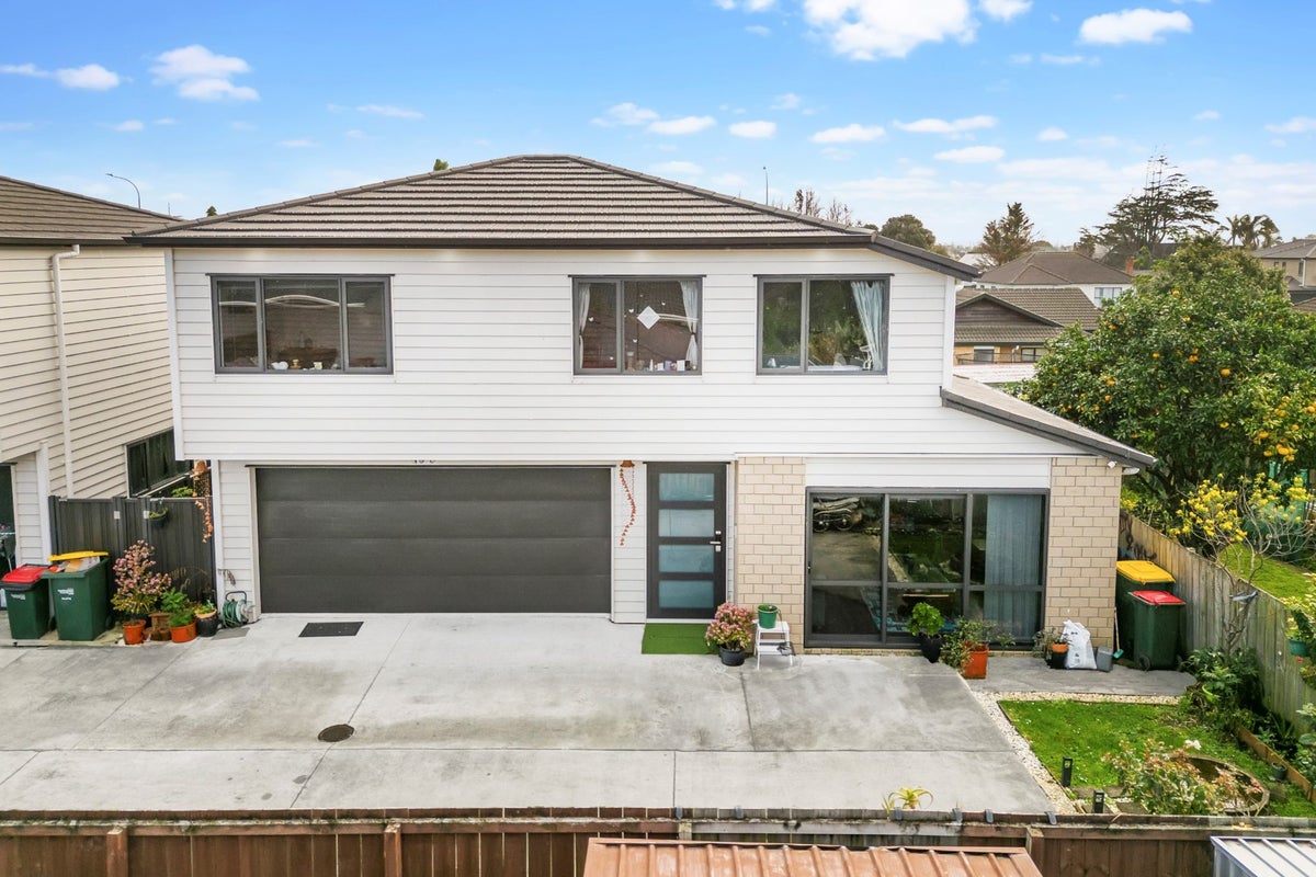 20D Omagh Avenue, Papatoetoe, Auckland - Carousel 1
