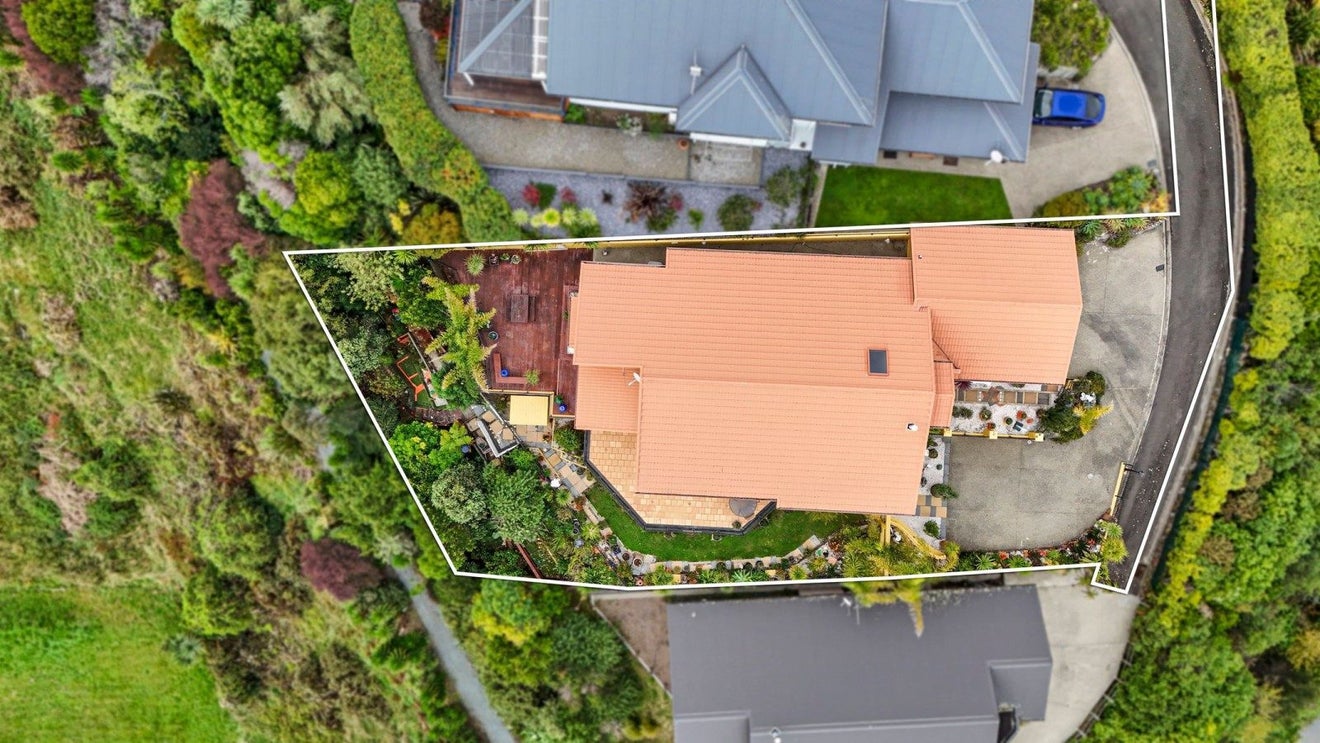 9 Zeehaen Place, Britannia Heights, Nelson - Carousel 21