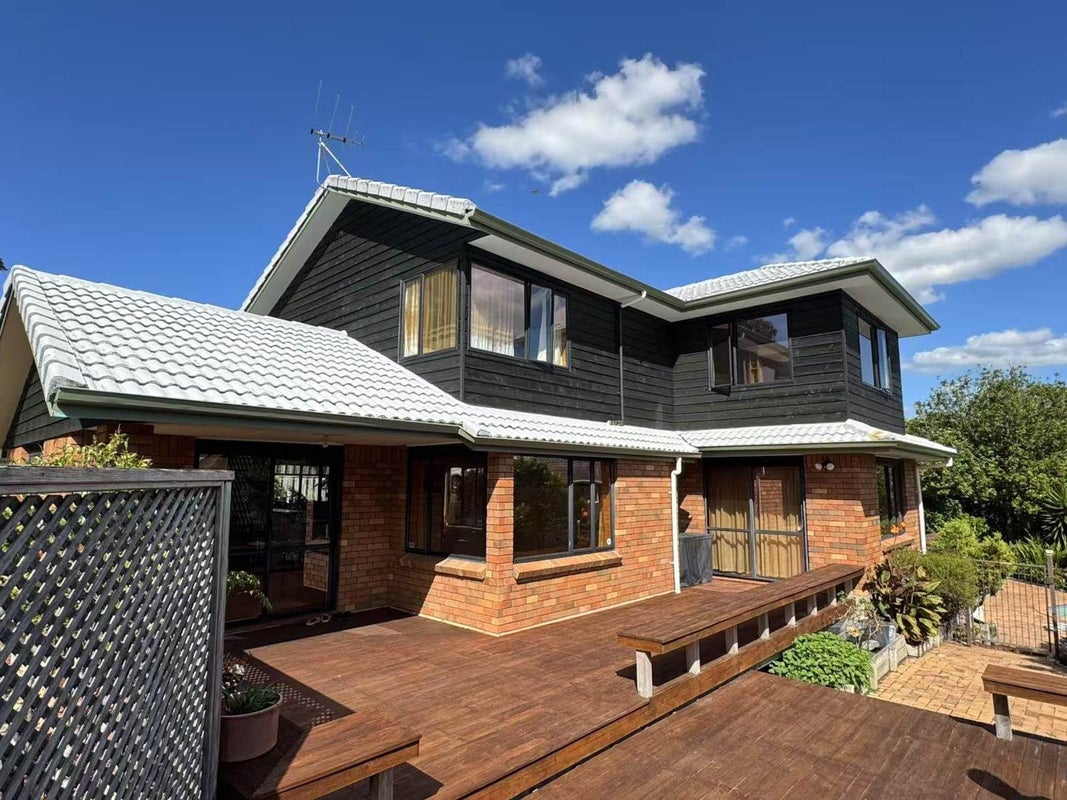 3 Juliet Place, Forrest Hill, Auckland - Carousel 1