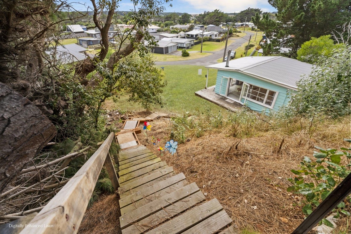 8 Signal Street, Foxton Beach, Foxton - Carousel 34