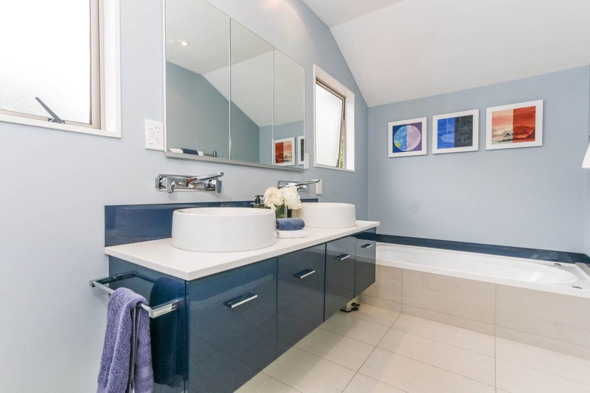 1/21 Ashton Road, Mount Eden, Auckland - Carousel 21