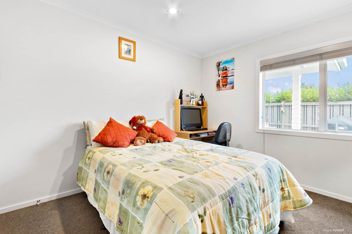 72 Popokatea Drive, Takanini, Auckland - Carousel 16