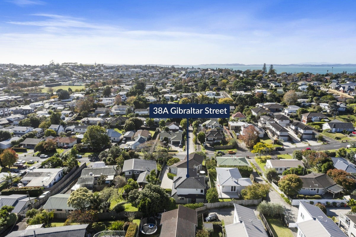 38A Gibraltar Street, Howick, Auckland - Carousel 25