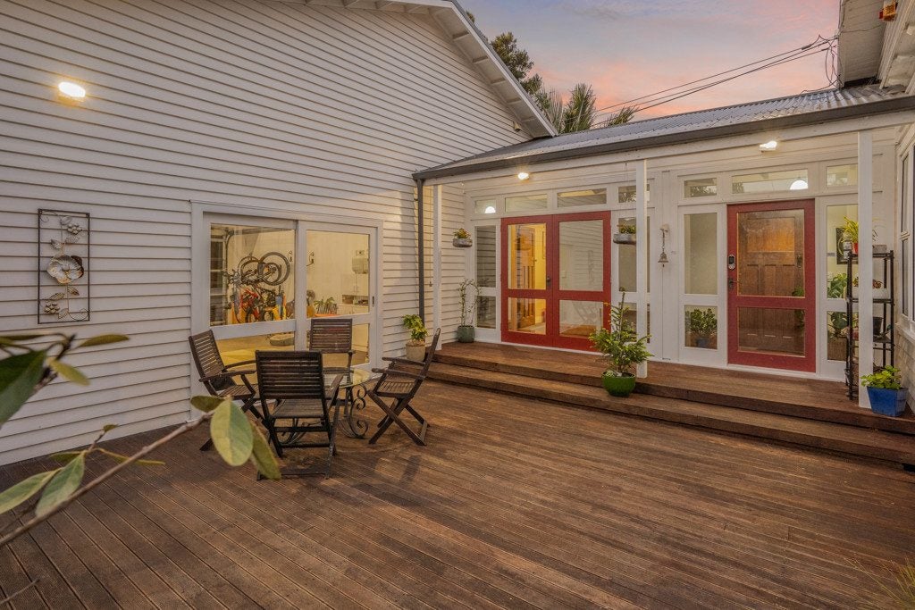 16 Collingwood Street, Waterloo, Lower Hutt - Carousel 22