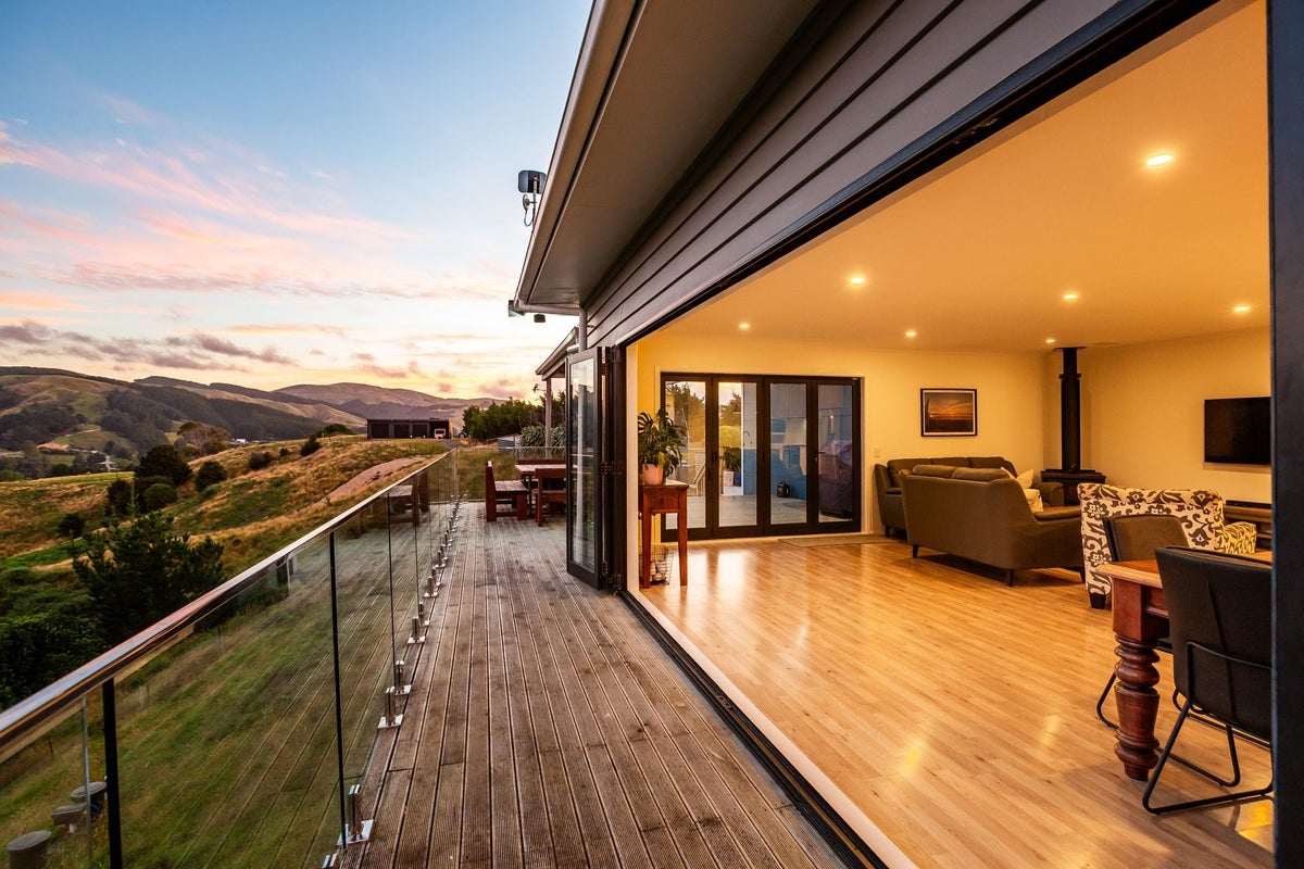 94B Mulhern Road, Judgeford, Porirua - Carousel 1