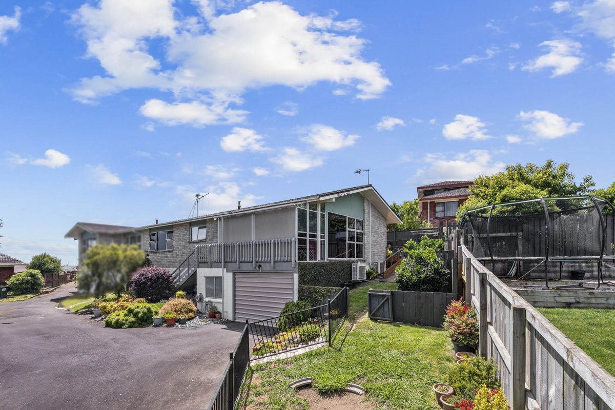 33B Russleigh Drive, Dinsdale, Hamilton - Carousel 1