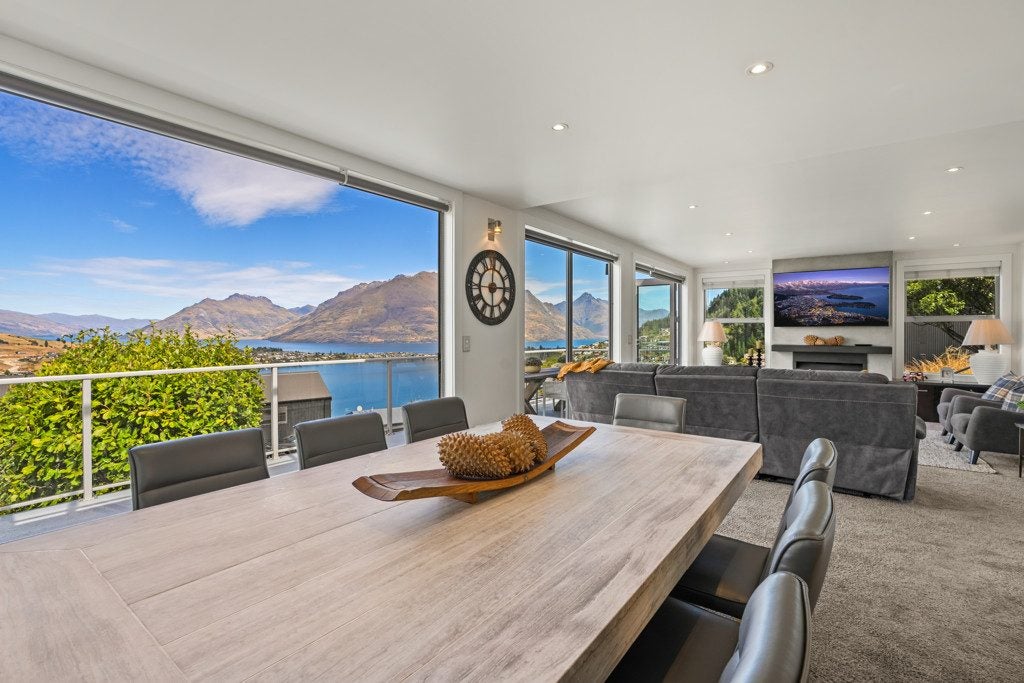 20 Stone Ridge Place, Queenstown, Queenstown - Carousel 2
