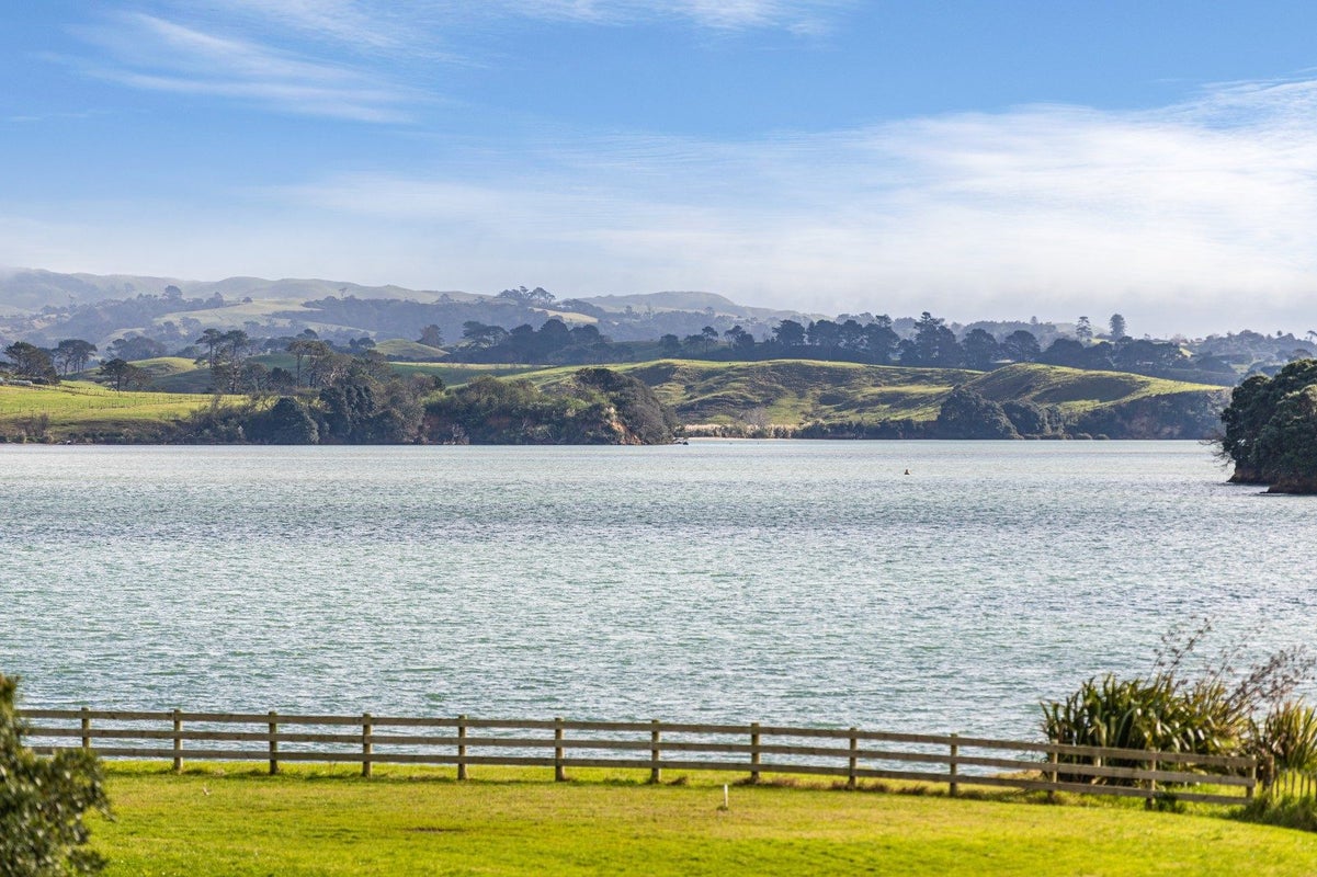15B Goble Road, Pukekohe - Carousel 23