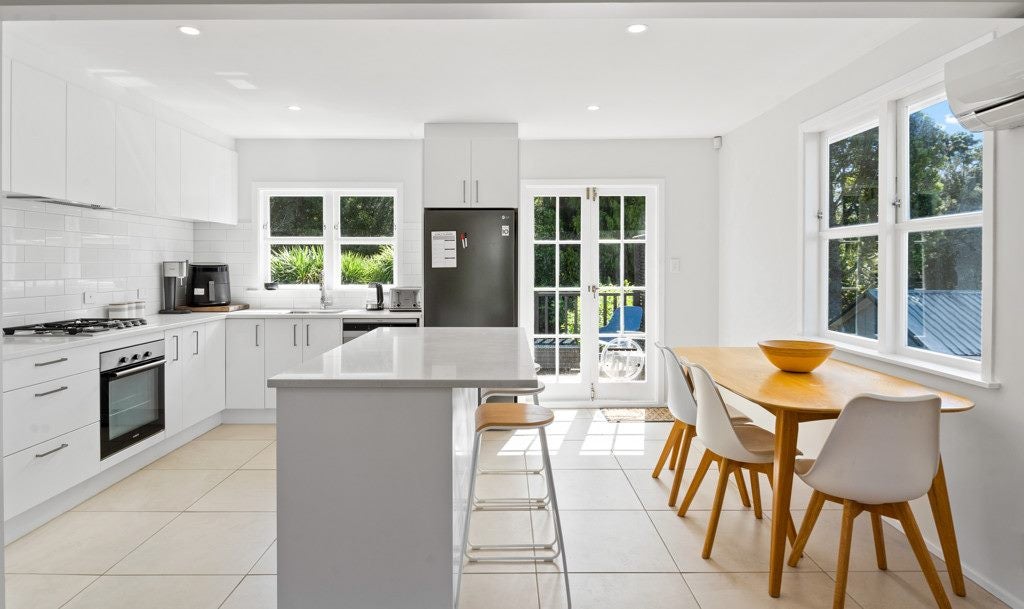 66 Roseberry Avenue, Birkenhead, Auckland - Carousel 2