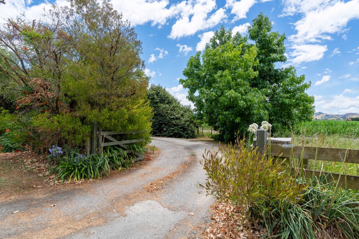 111 Masterton Castlepoint Road, Te Ore Ore, Masterton - Carousel 26