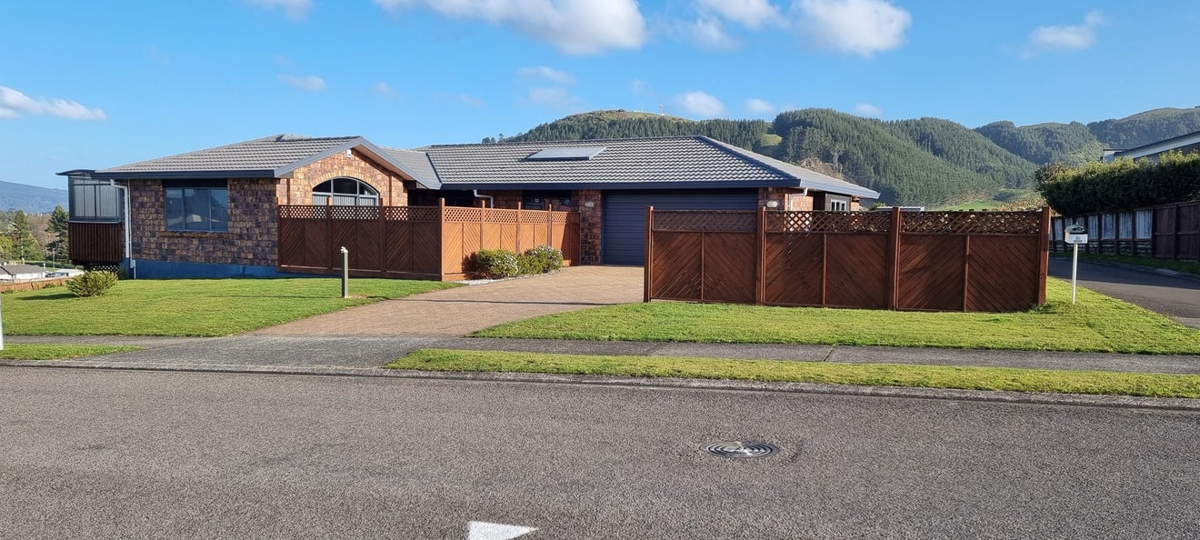 61 Hall Road, Ngongotaha, Rotorua - Carousel 1