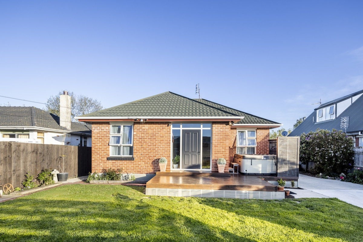 264 Highcliff Road, Shiel Hill, Dunedin - Carousel 1