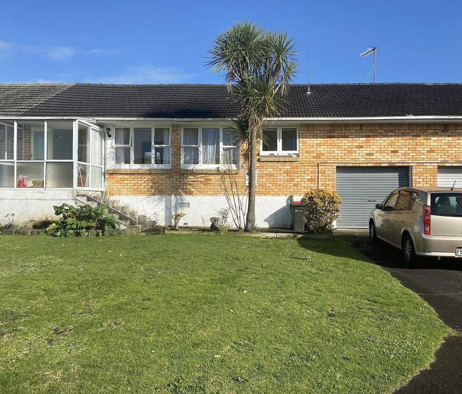 10/17 Kings Road, Panmure, Auckland - Carousel 1