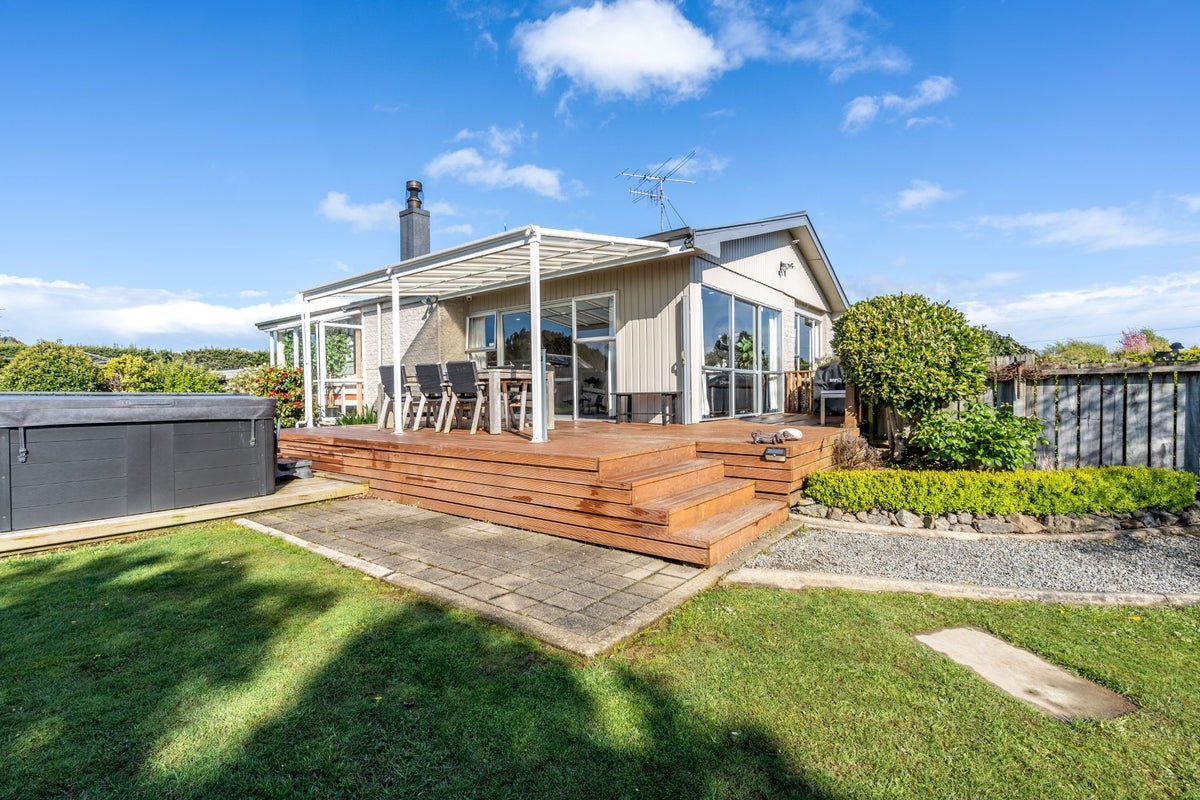 131 Flora Road East, Makarewa, Invercargill - Carousel 1
