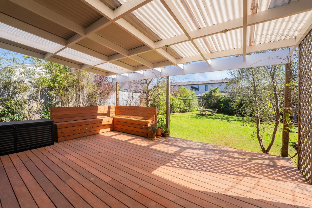 5 Tutuki Street, Waterview, Auckland - Carousel 2