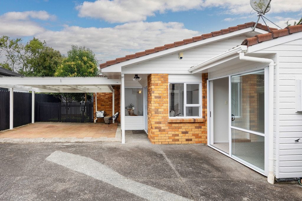 24B Jersey Avenue, Mount Albert, Auckland - Carousel 2